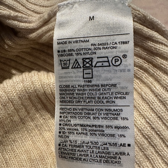 Old Navy Light Tan Knit Sweater - Picture 3 of 4